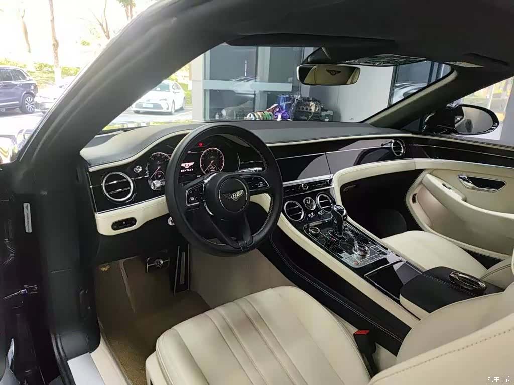Bentley Continental GT, 2022 4