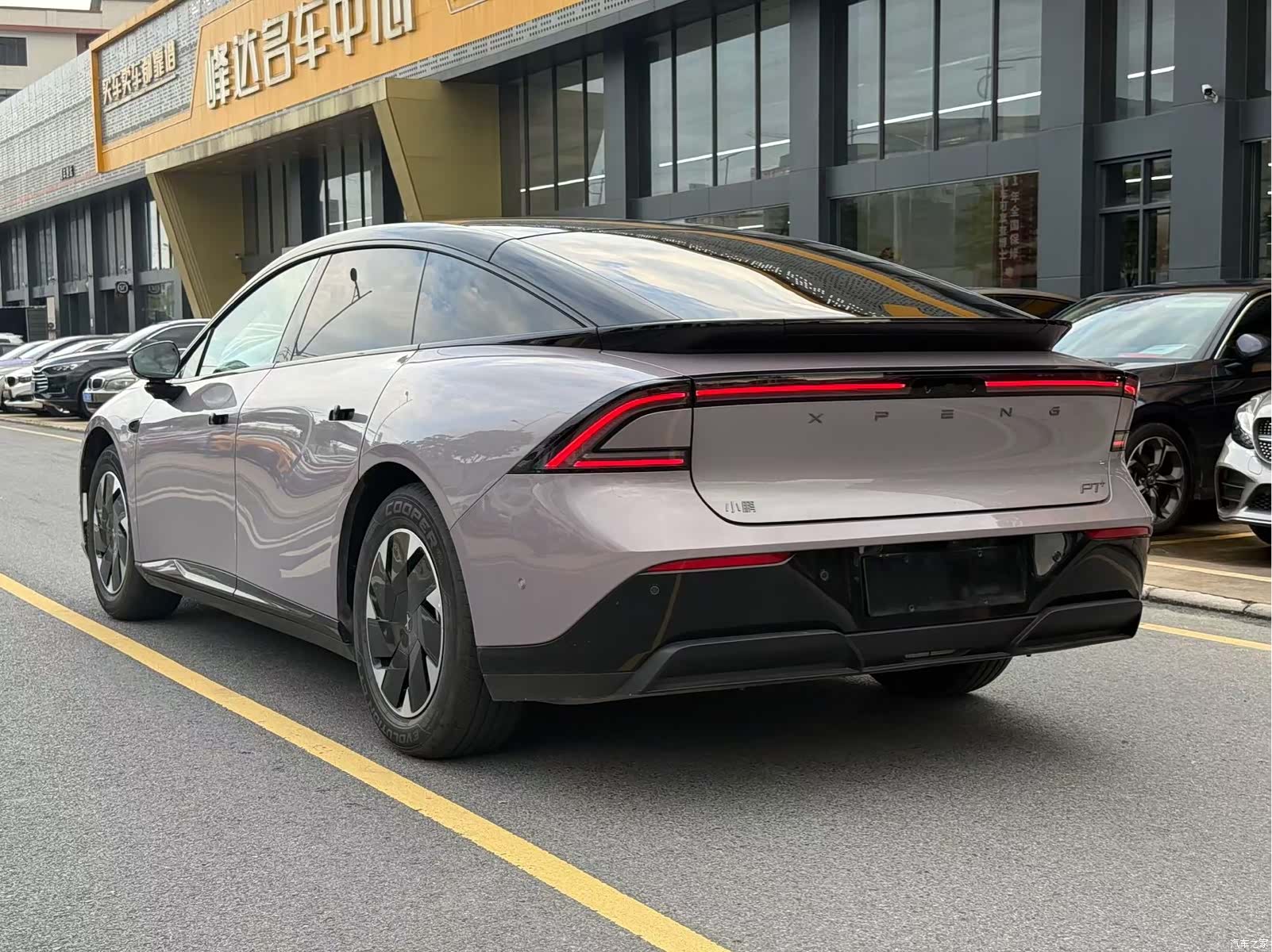 Xpeng P7, 2025 9