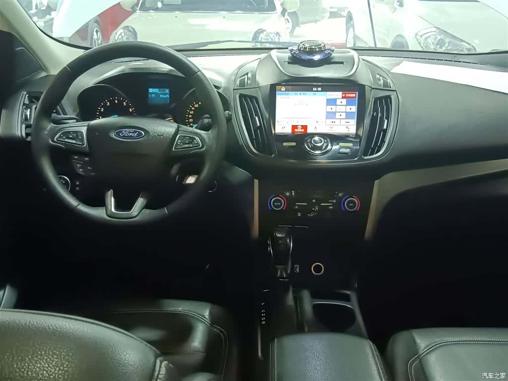 Ford Kuga, 2017 10