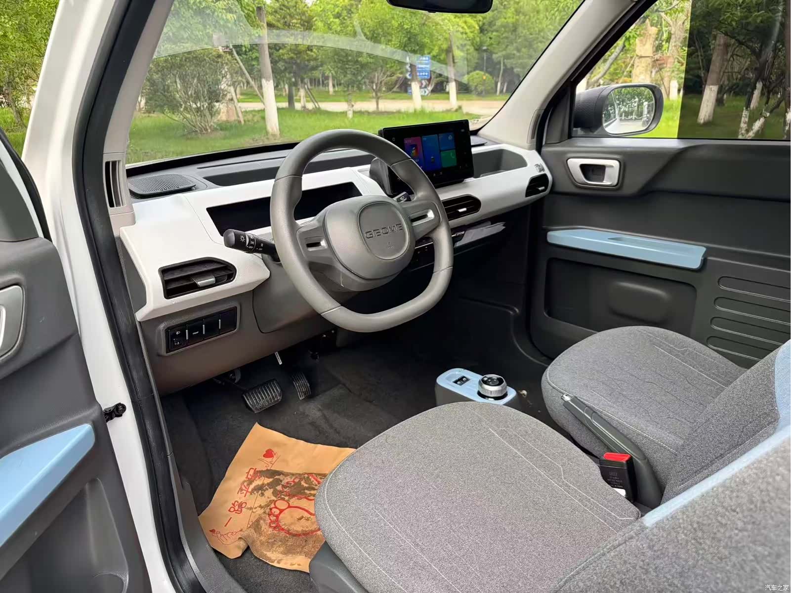 Geely Panda, 2023 7
