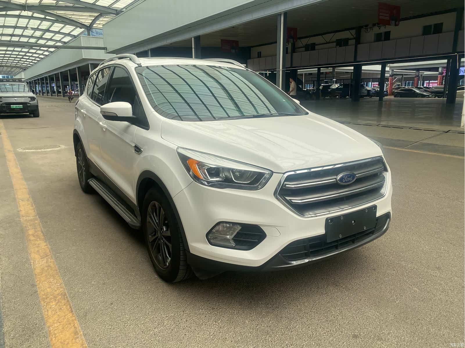 Ford Kuga, 2021 3