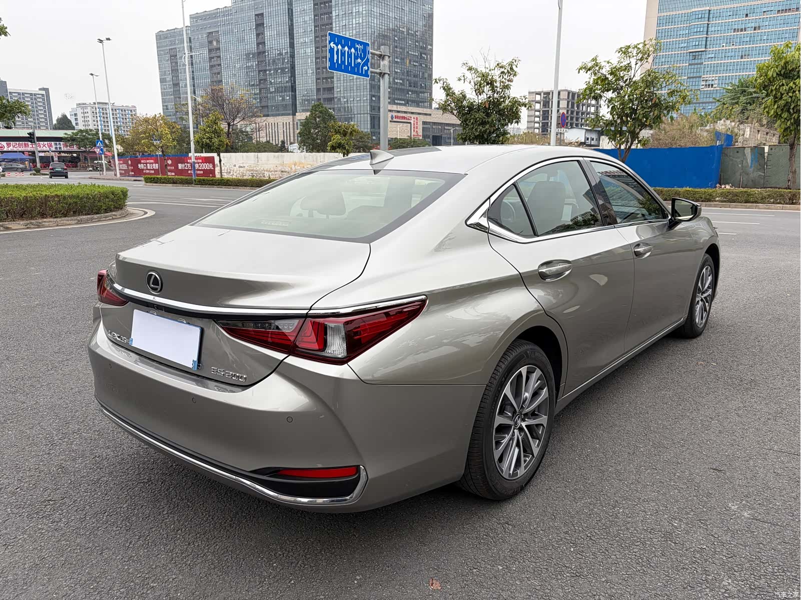 Lexus ES, 2024 6