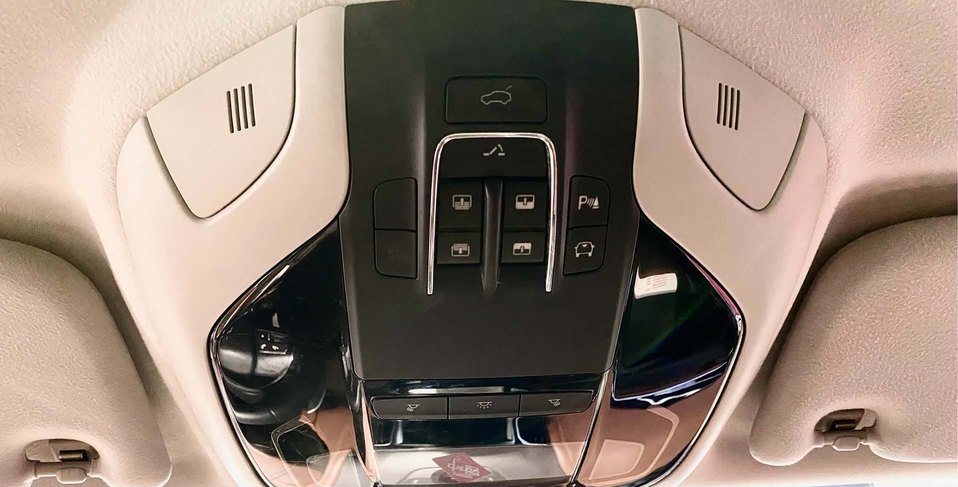 Maserati Levante, 2017 35