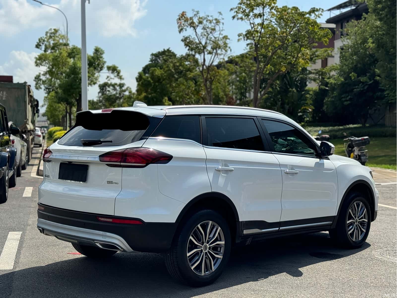 Geely Boyue, 2021 15