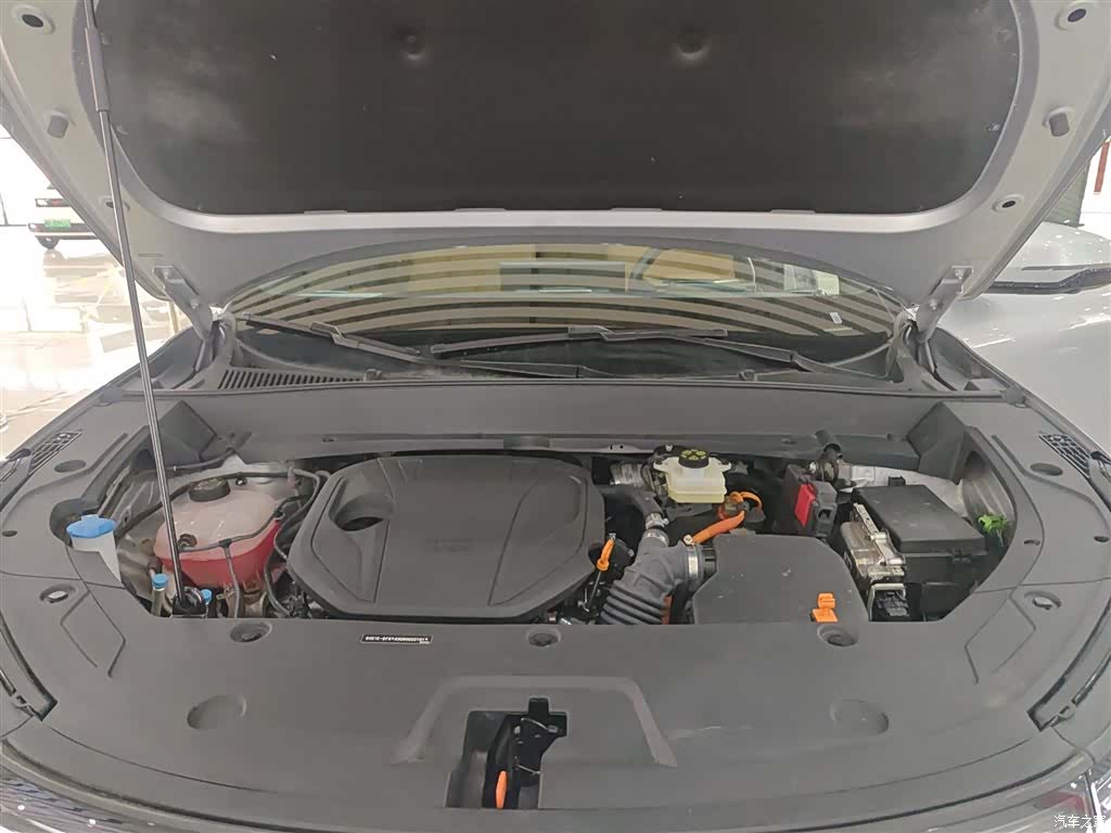 Geely 7, 2025 16