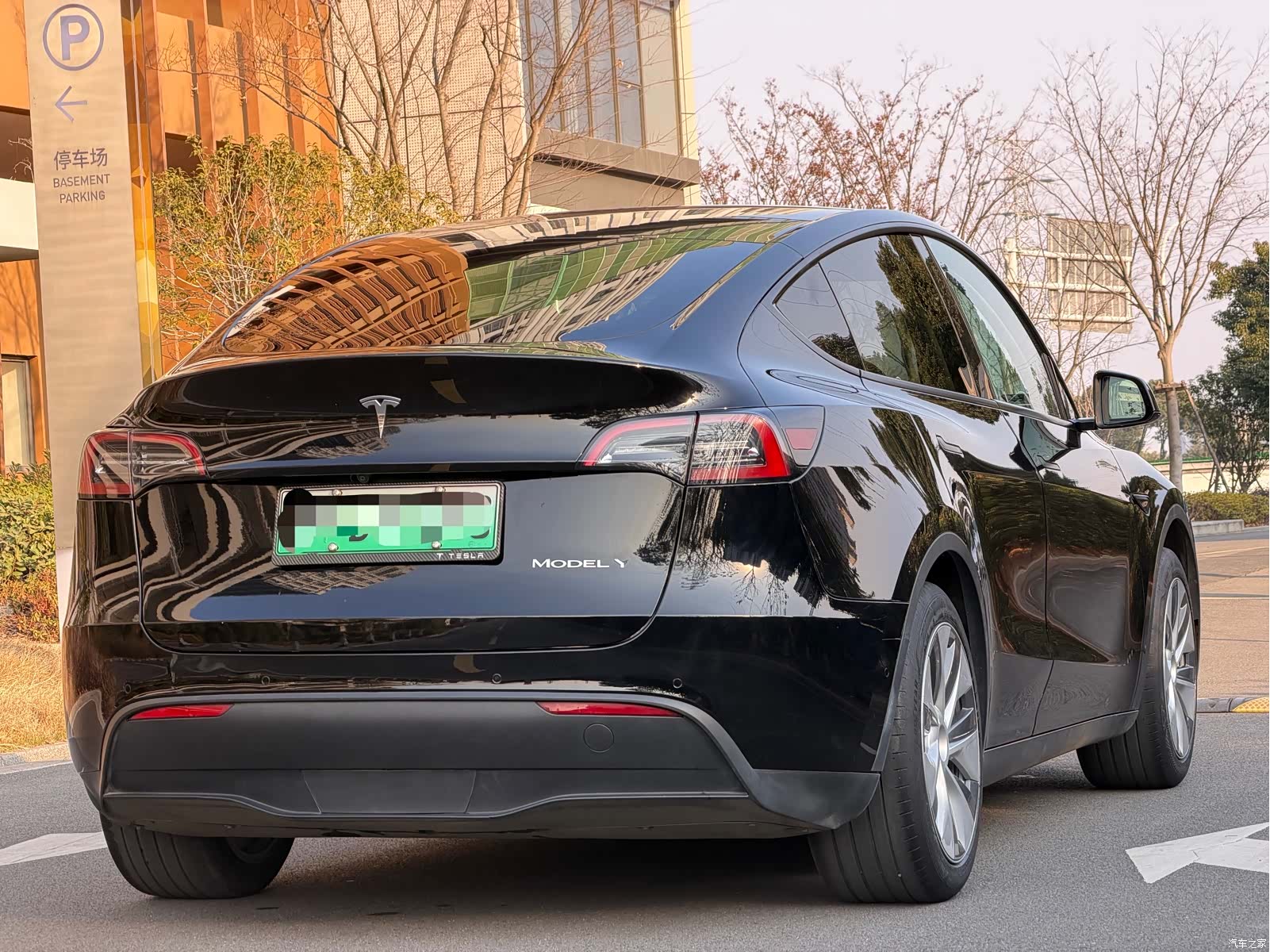 Tesla Model Y, 2022 10
