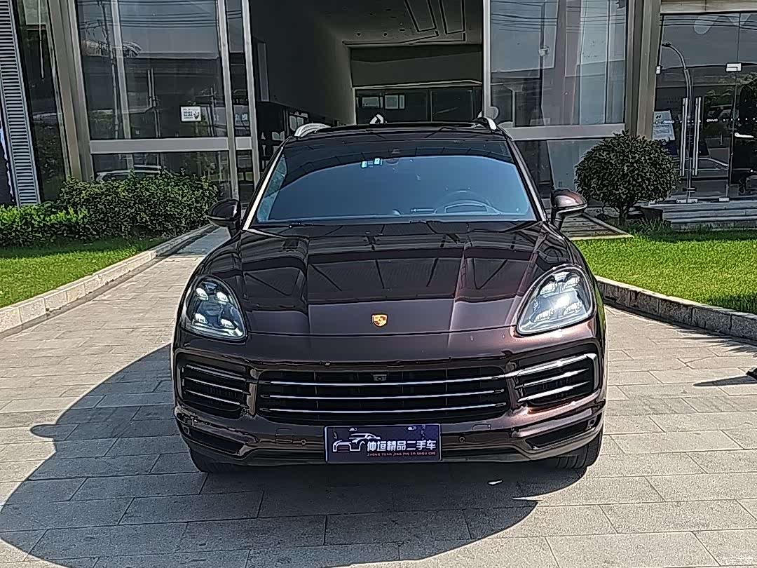 Porsche Cayenne, 2022 2