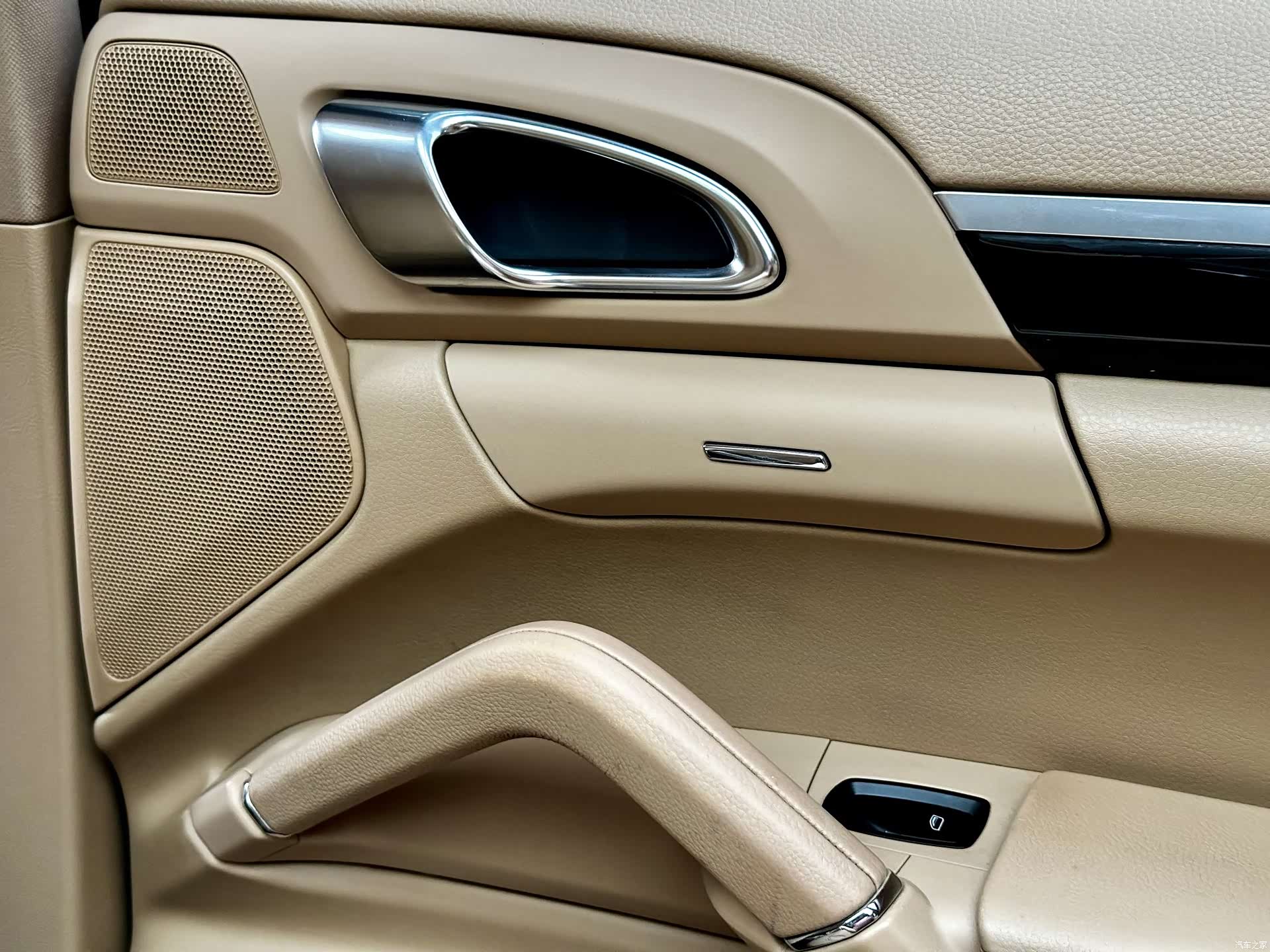 Porsche Cayenne, 2011 23