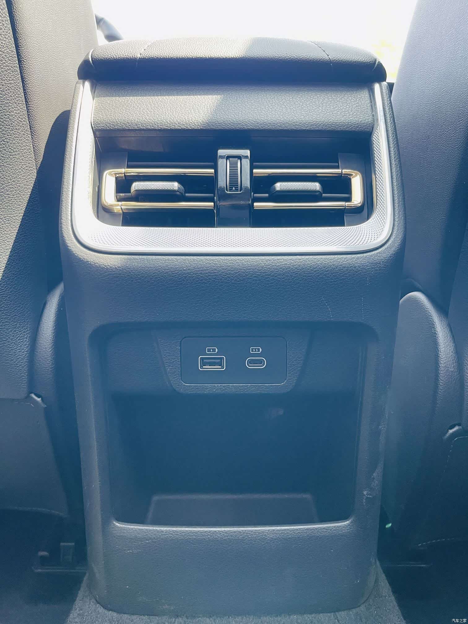 Hongqi H5, 2023 15