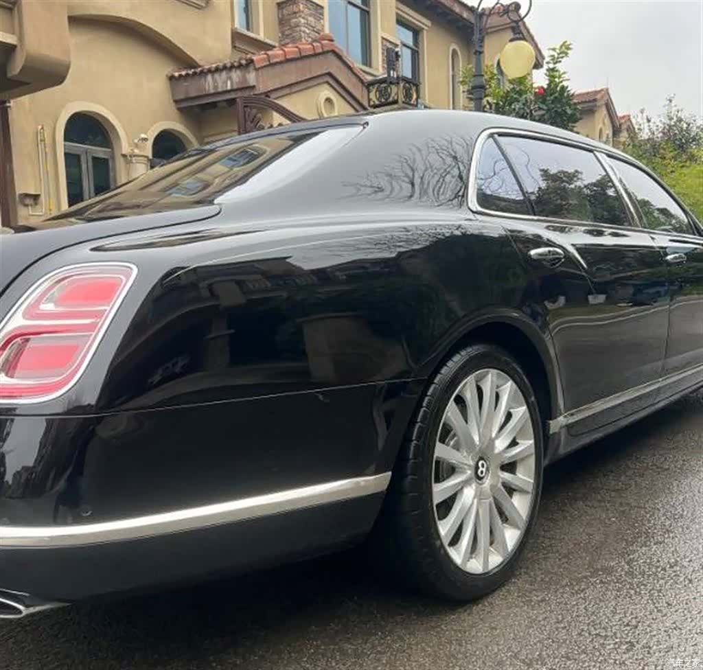 Bentley Mulsanne, 2018 3