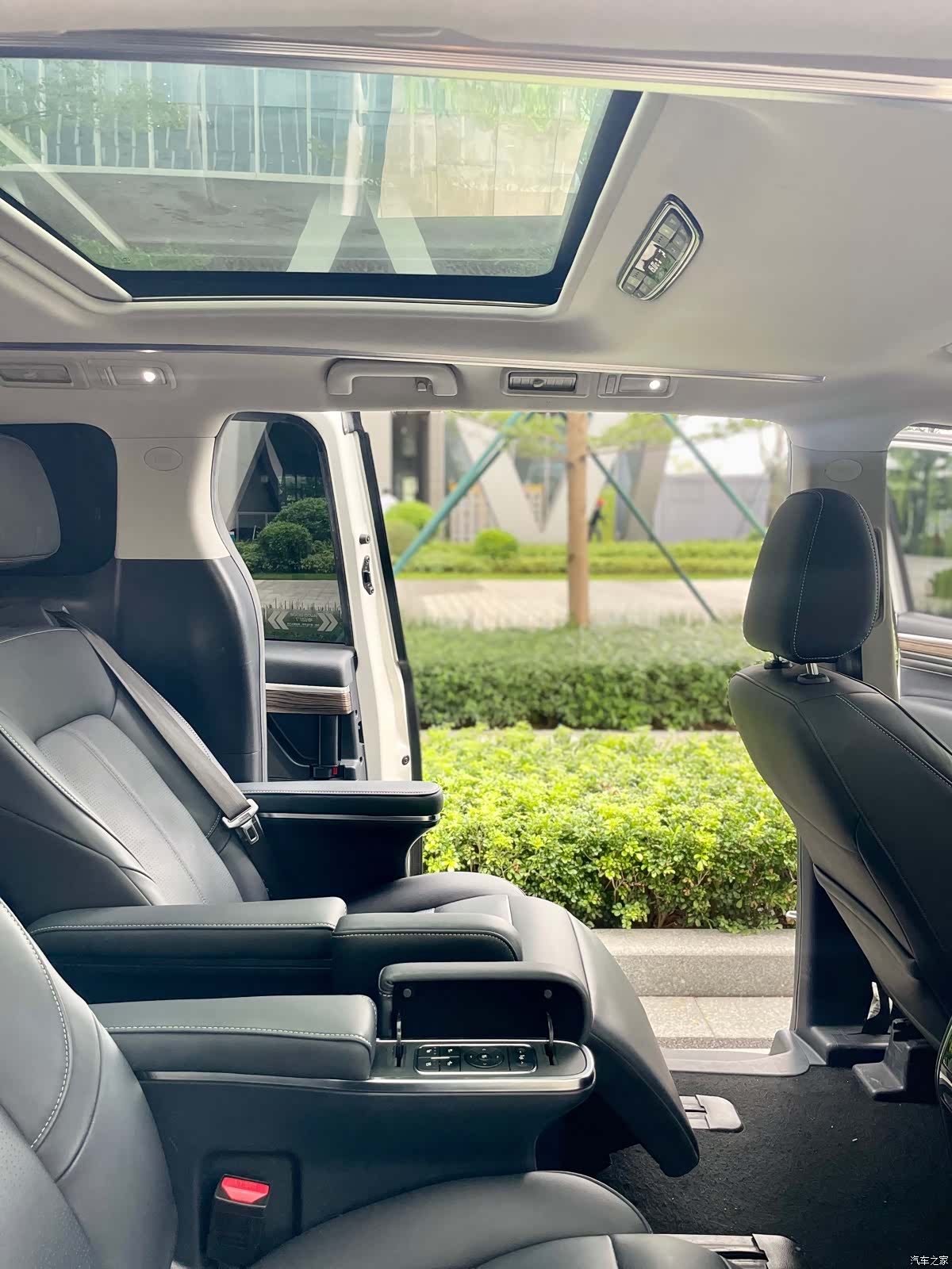 Trumpchi M8, 2021 27