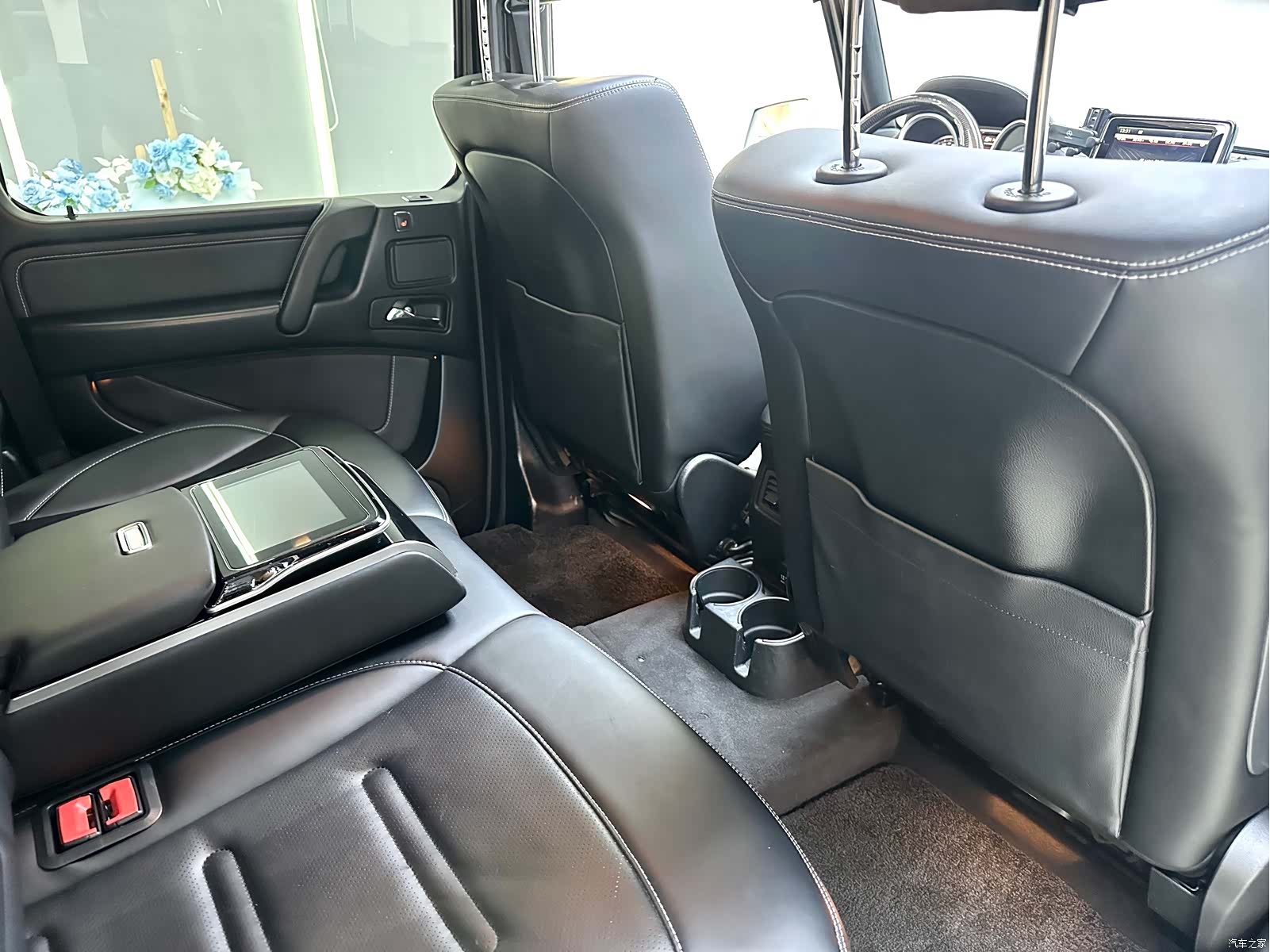 Mercedes-Benz G-Class, 2017 11