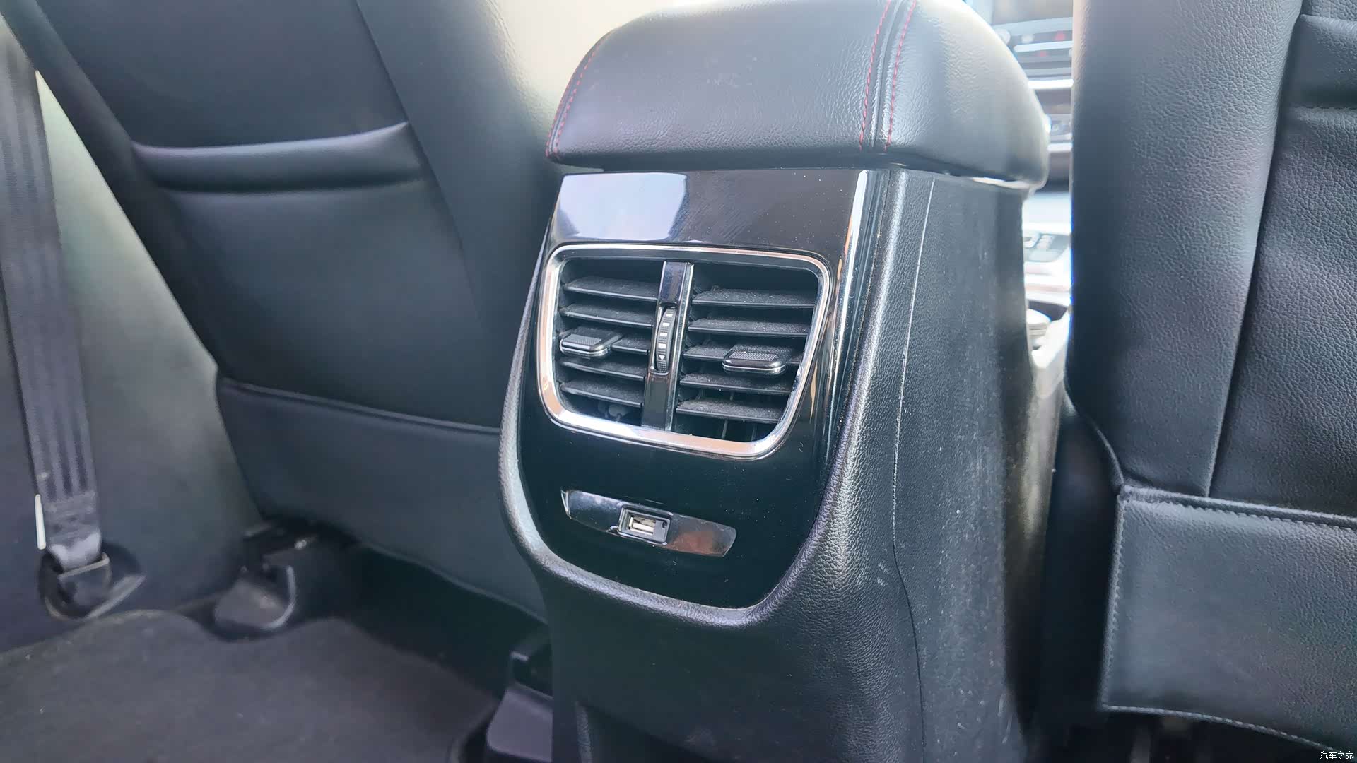 Wuling 560, 2016 38
