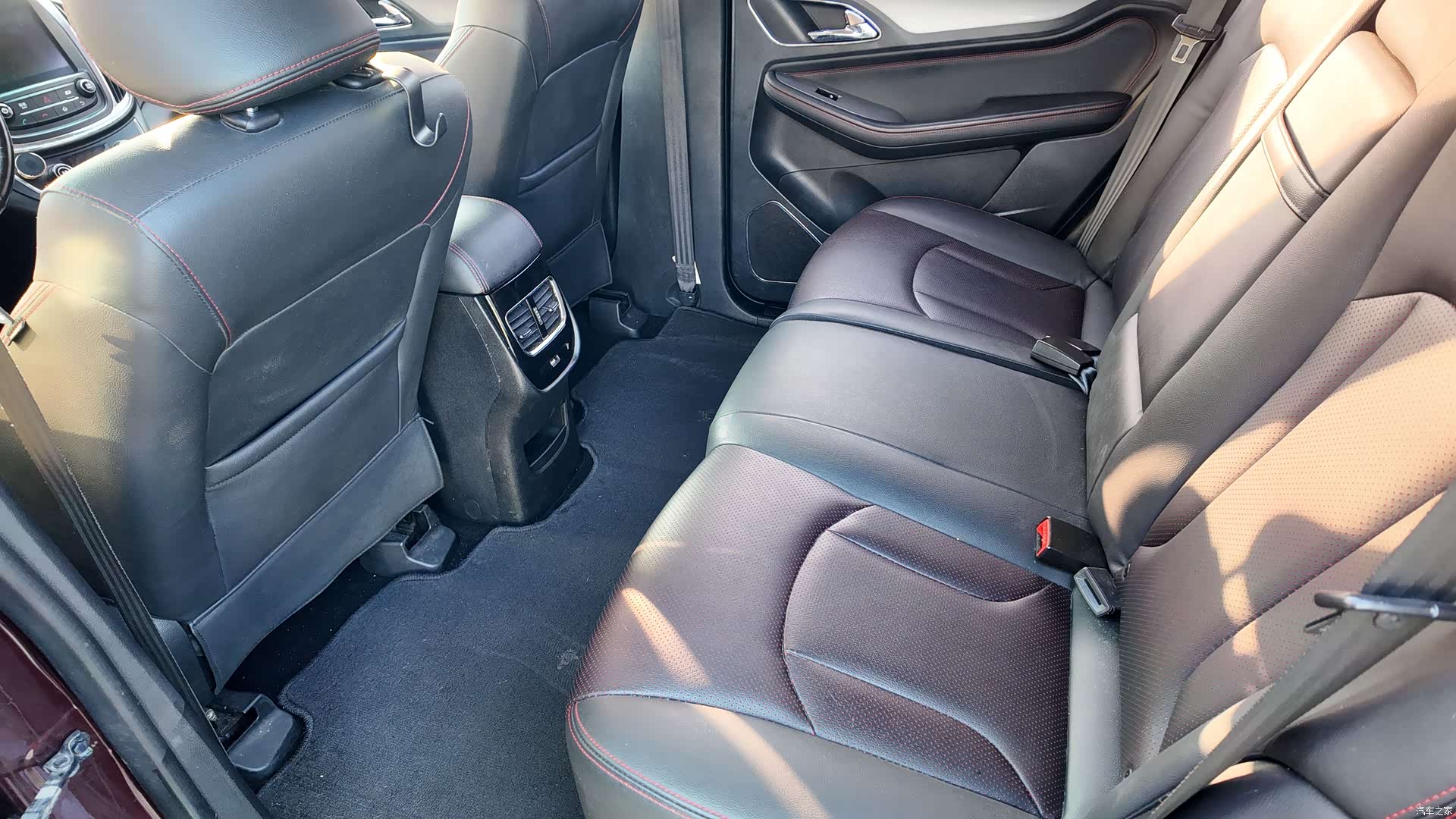 Wuling 560, 2016 27