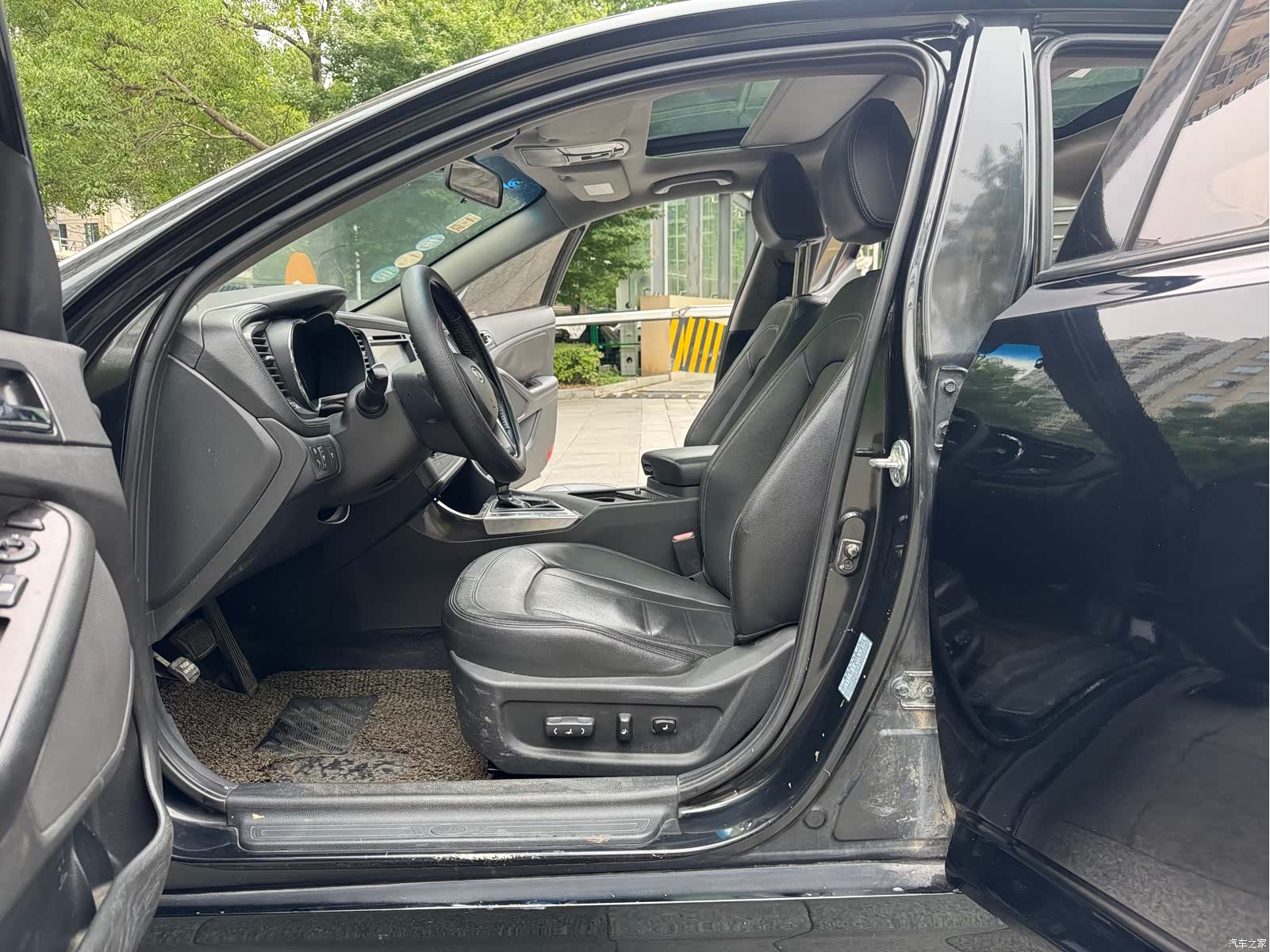 Kia K5, 2011 9
