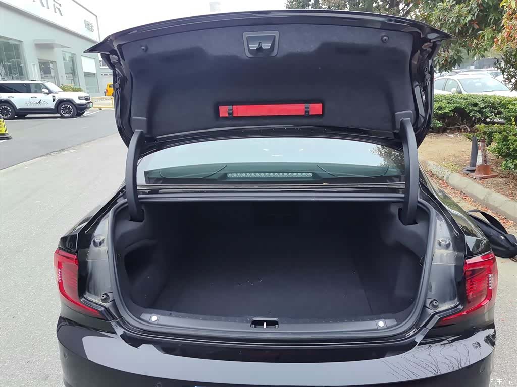 Volvo S90, 2025 15