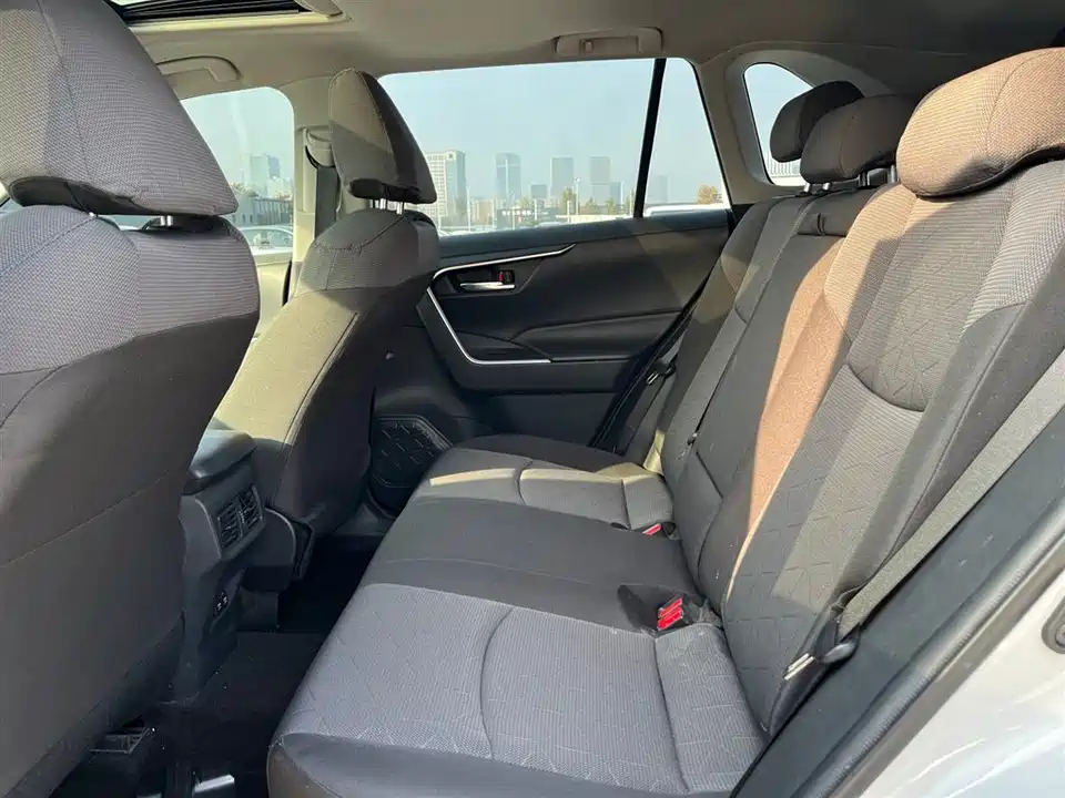 Toyota RAV4 Rongfang