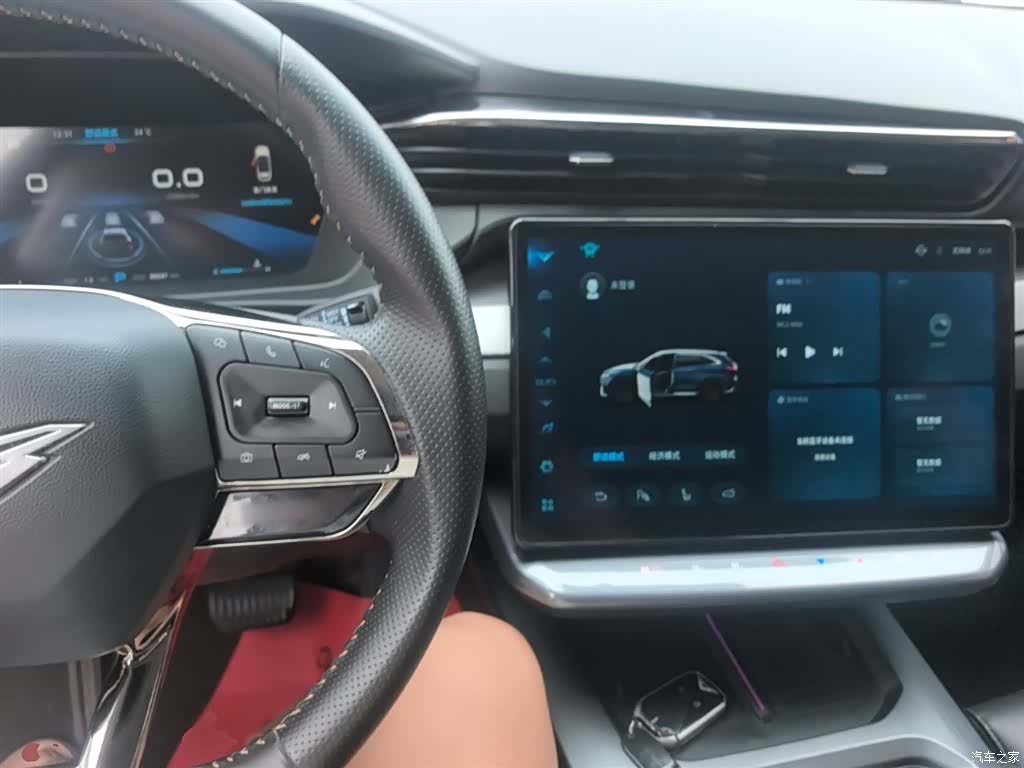 Geely Galaxy 500, 2023 10