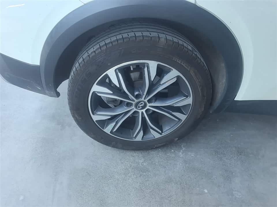 Infiniti QX30 Infiniti QX30