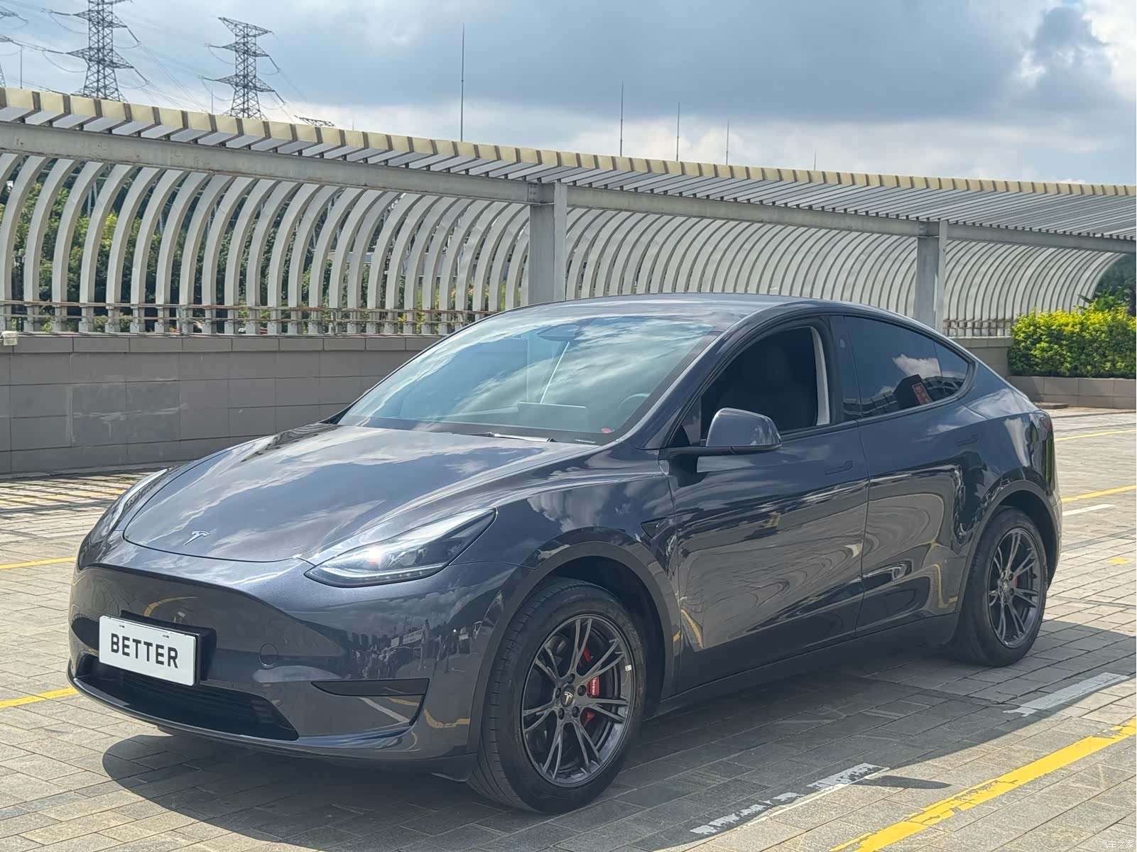 Tesla Model Y, 2024 1