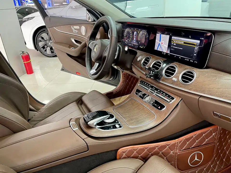 Mercedes-Benz E-class Mercedes-Benz E-class