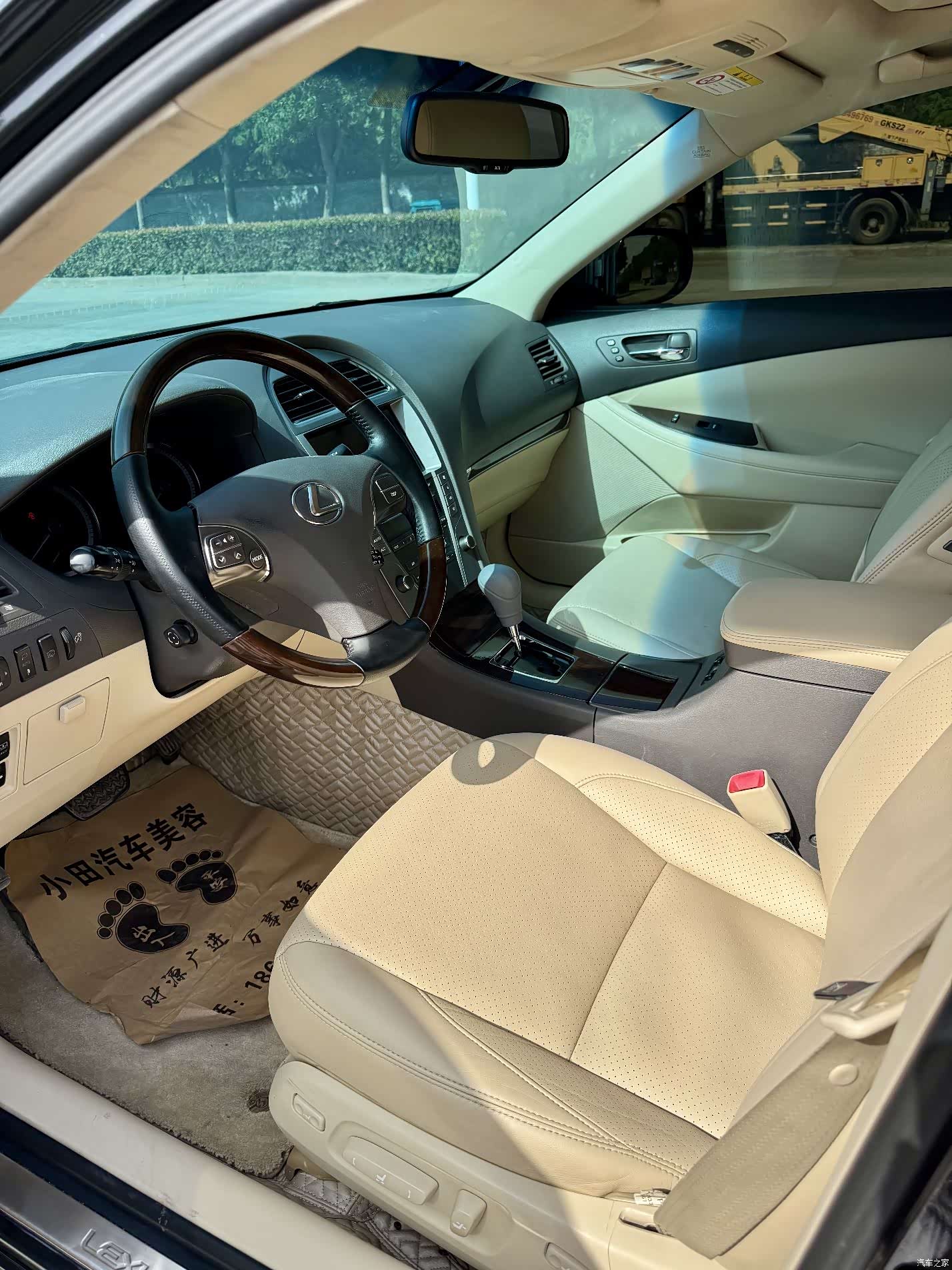 Lexus ES, 2013 4