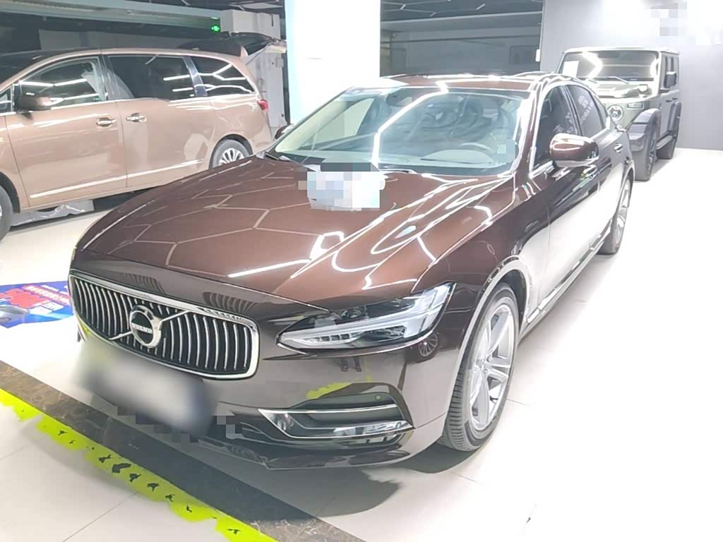 Volvo S90
