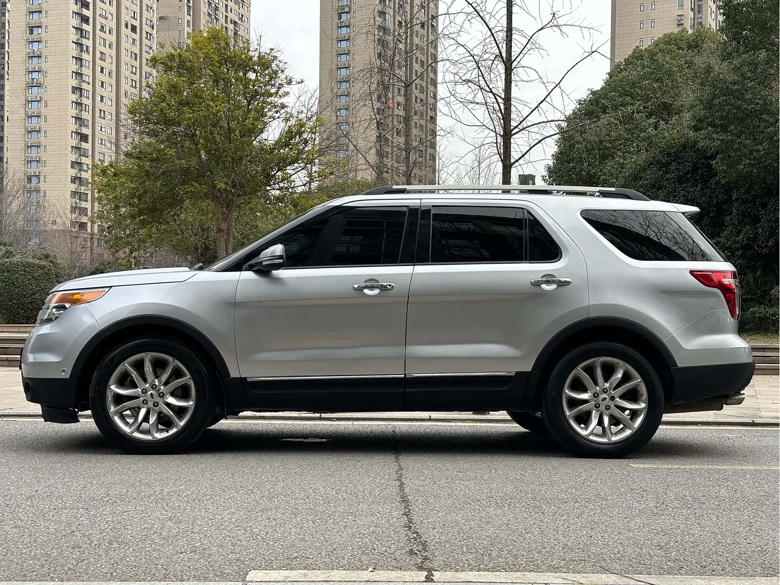 Ford Explorer, 2013 7