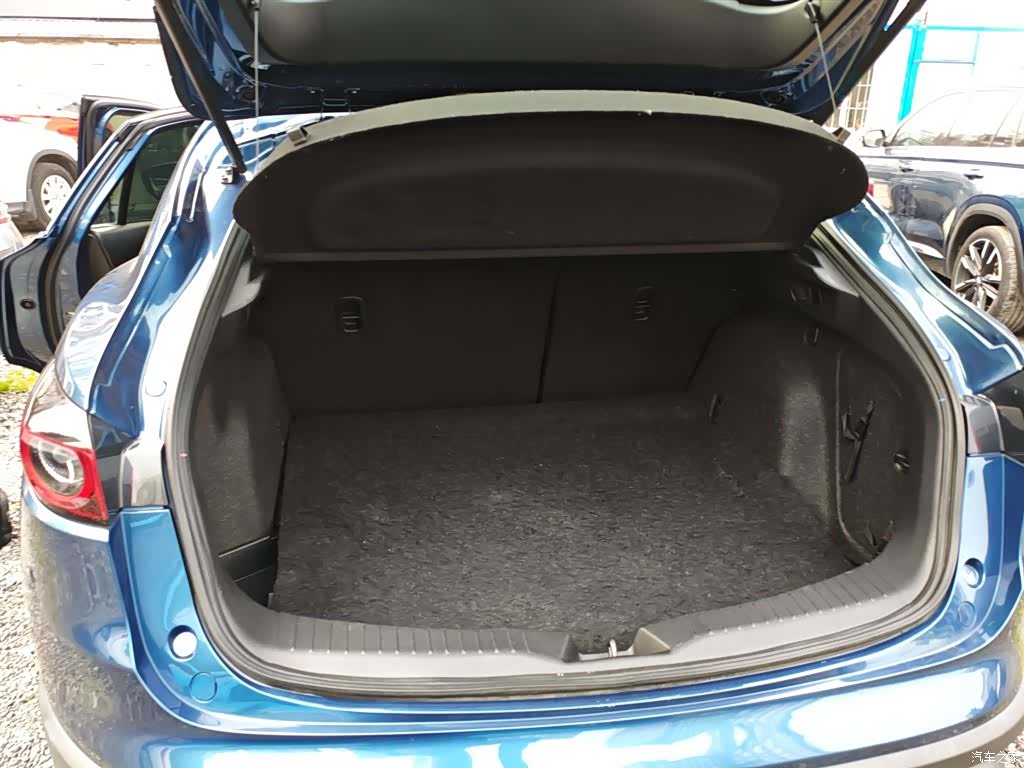 Mazda CX-4, 2021 19