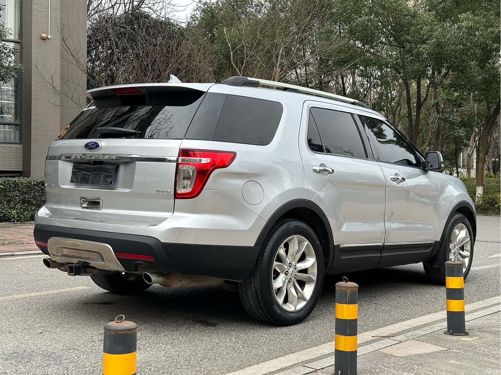 Ford Explorer, 2013 4