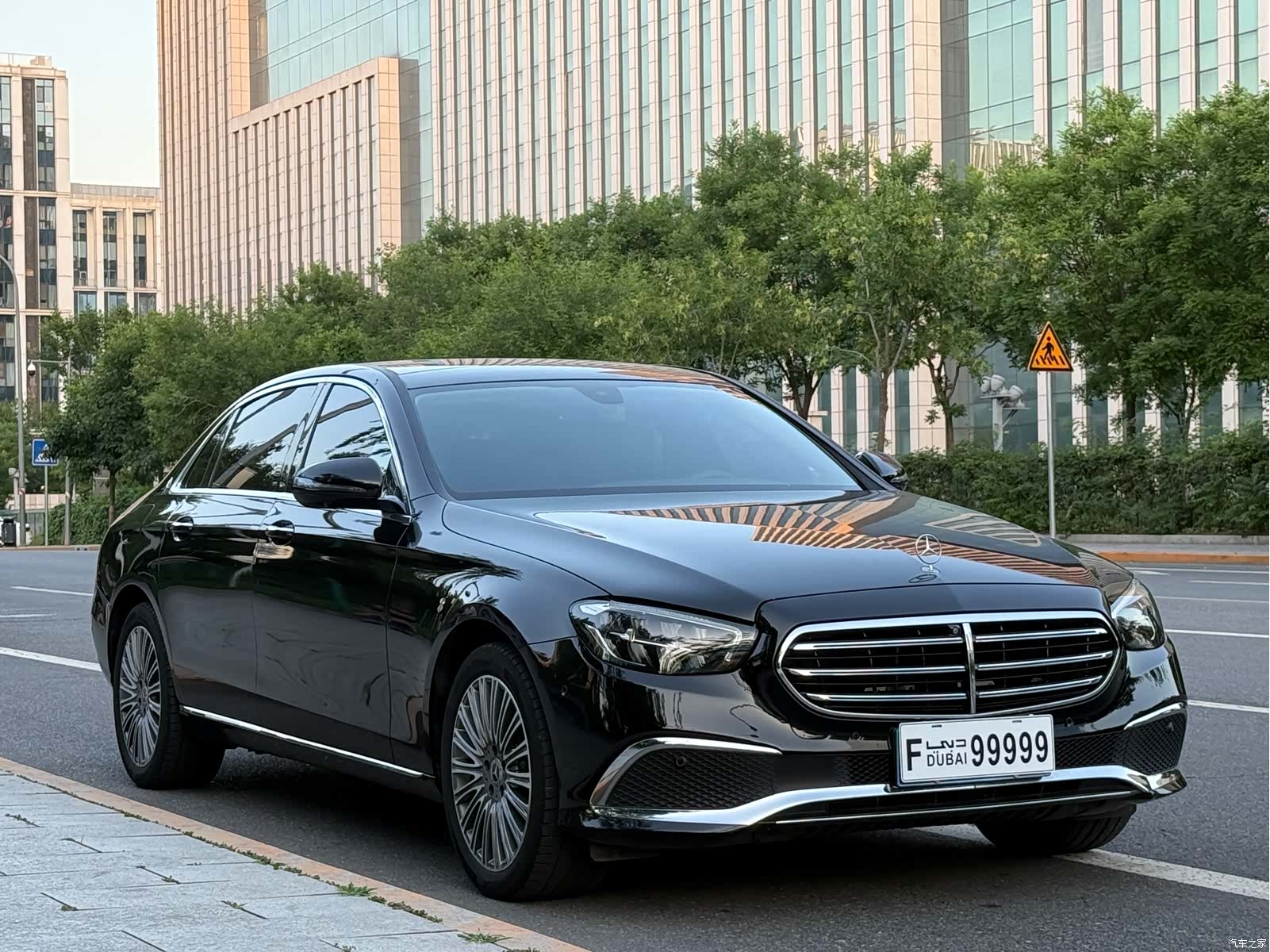 Mercedes-Benz E-Class, 2021 3