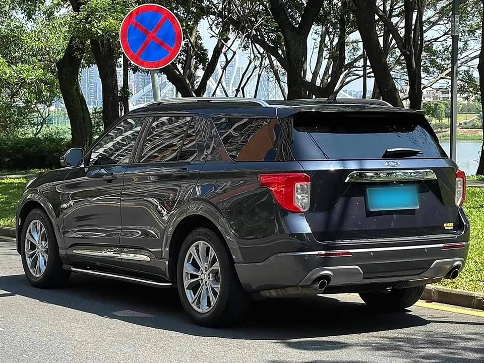 Ford Explorer Ford Explorer