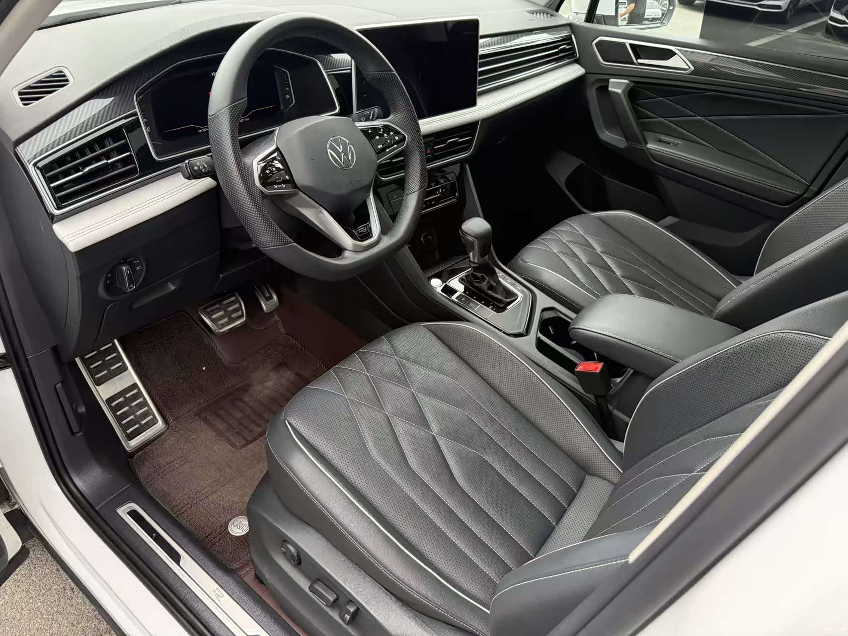 Volkswagen Tiguan L, 2023 13