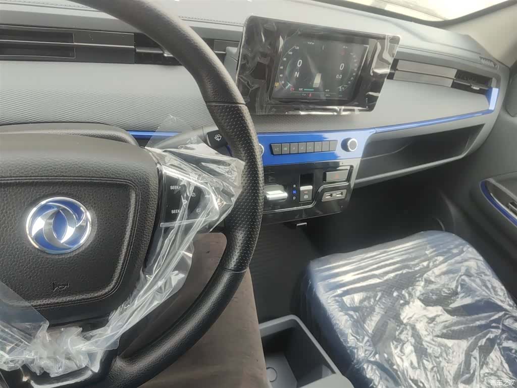 DongFeng EM27, 2025 10