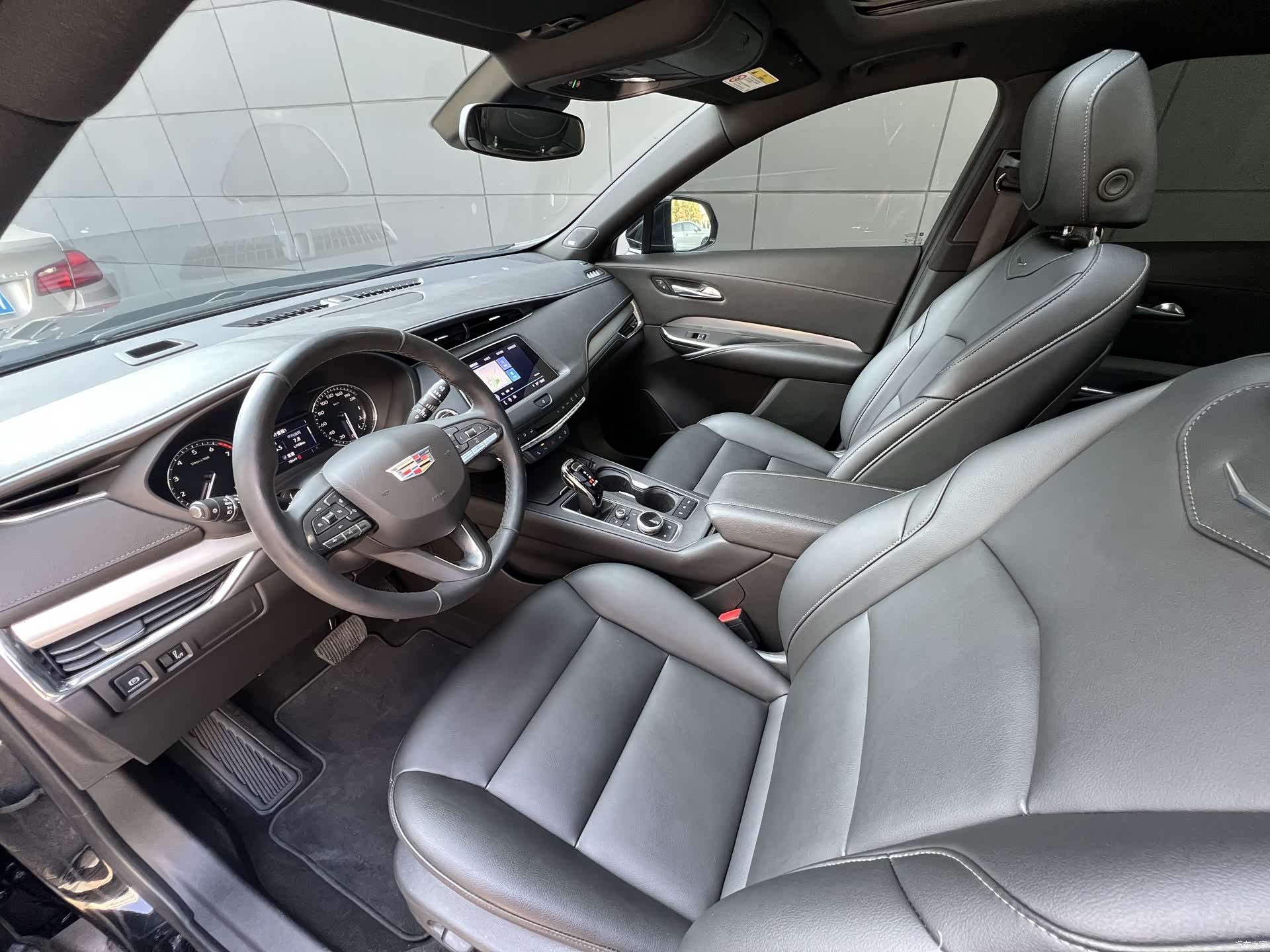 Cadillac XT4, 2023 8