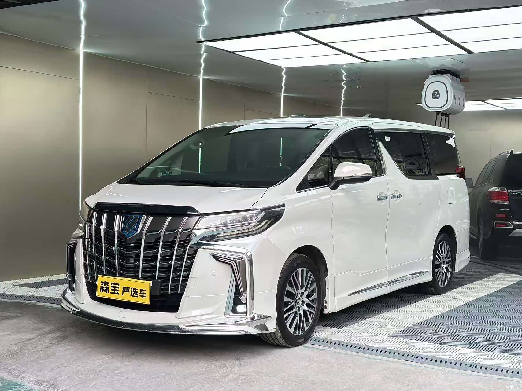 Toyota Alphard, 2016 1