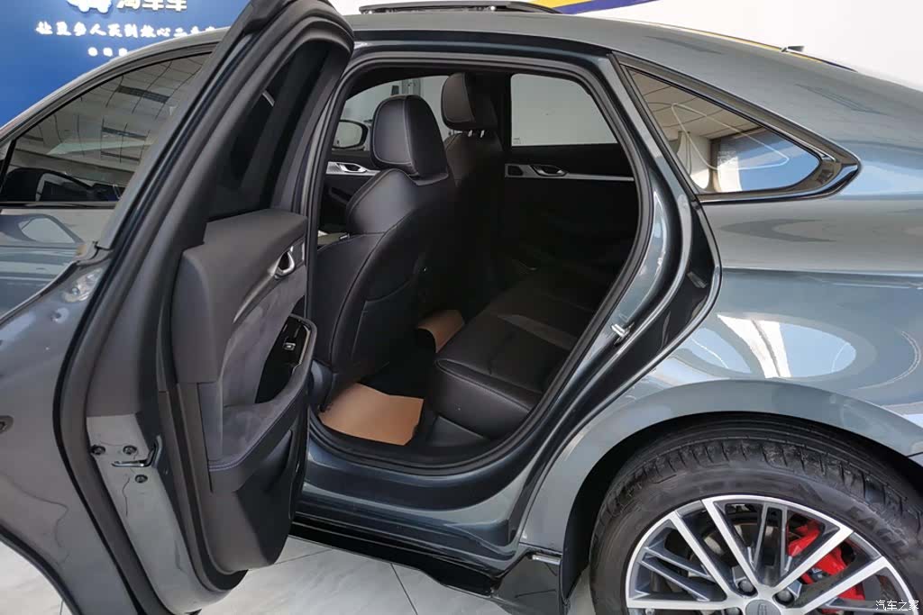 Geely Preface, 2025 11