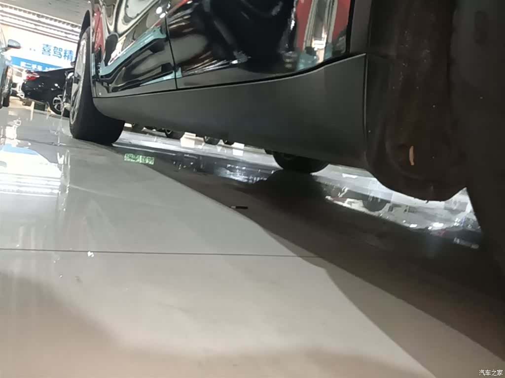Tesla Model Y, 2023 22