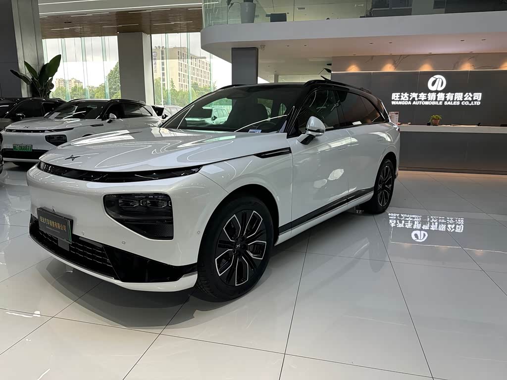 Xpeng G9
