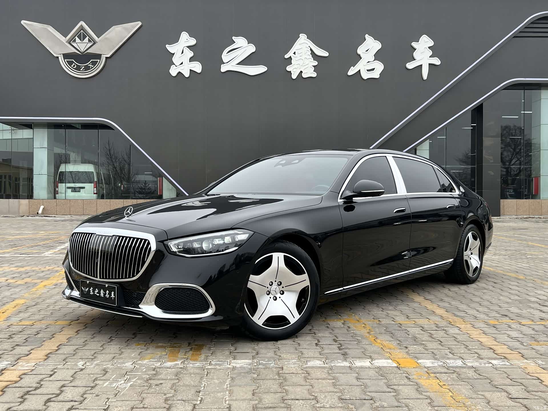 Maybach S-Class, 2023 1