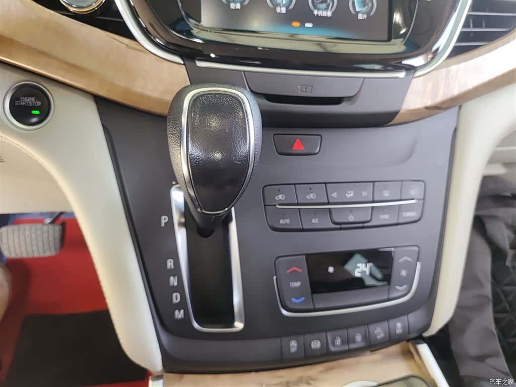 Buick GL8, 2020 6