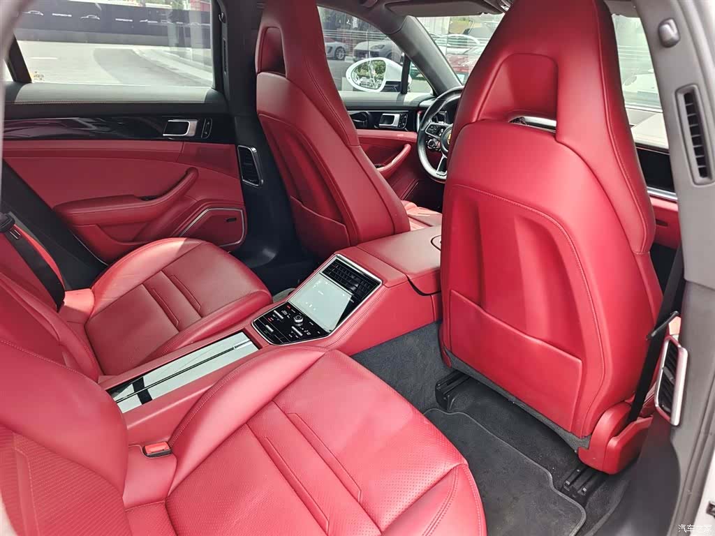 Porsche Panamera, 2021 11