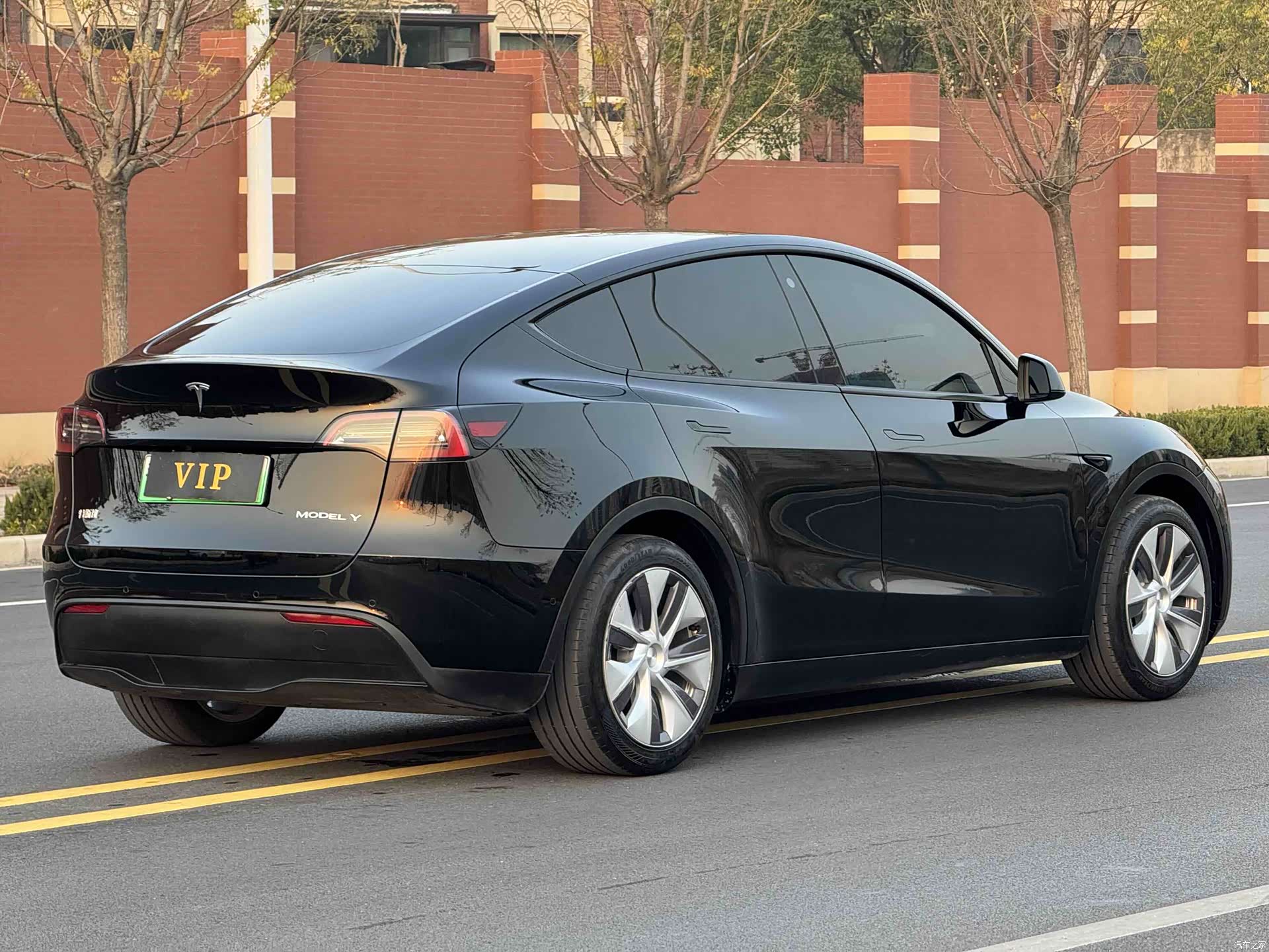 Tesla Model Y, 2023 12