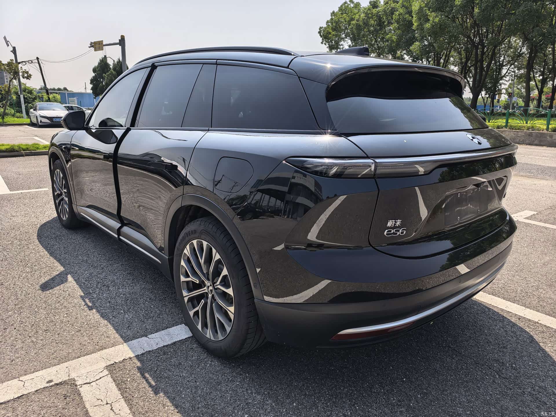 NIO ES6, 2023 8