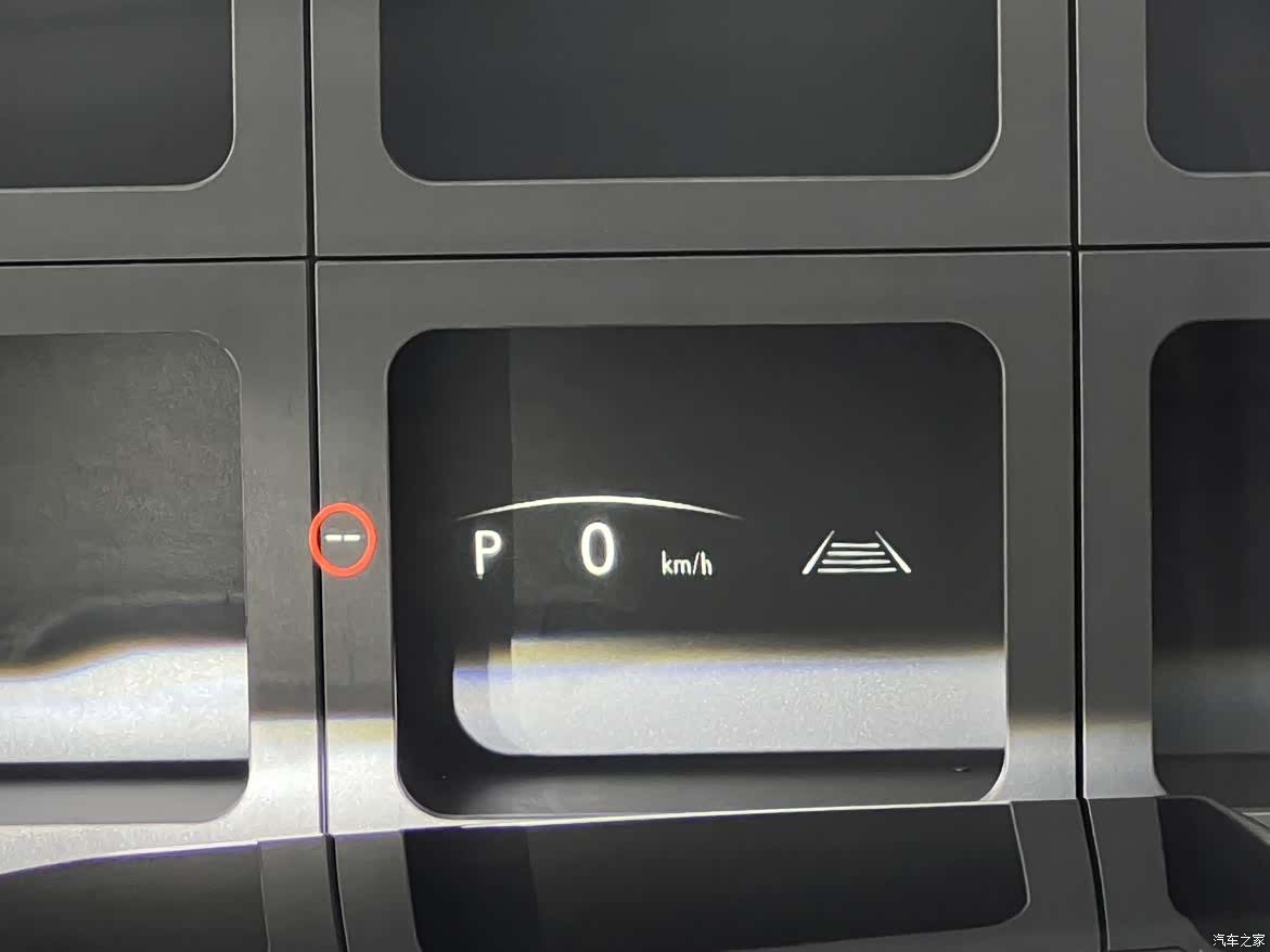 Lexus LX, 2025 13