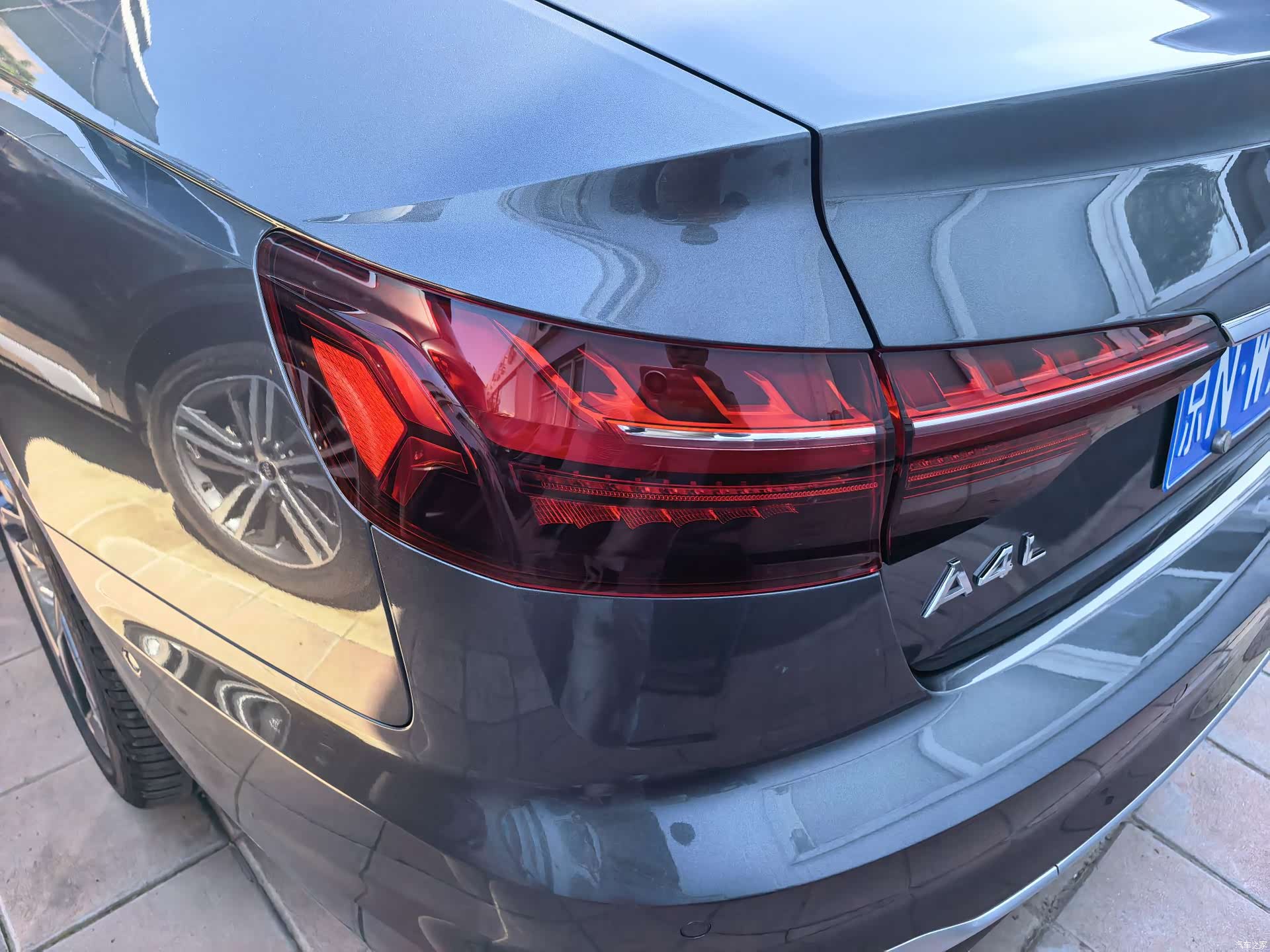 Audi A4L, 2020 все фото