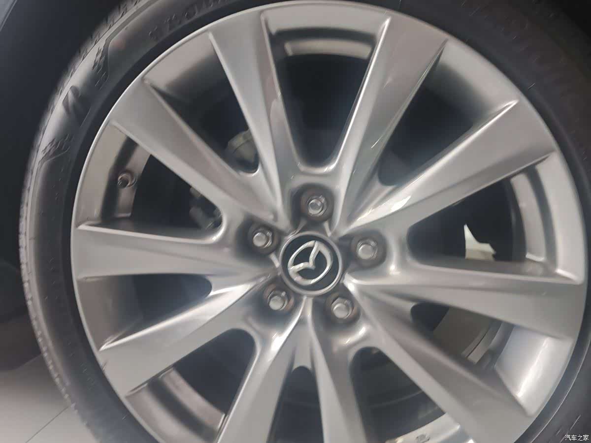 Mazda Mazda3, 2023 11