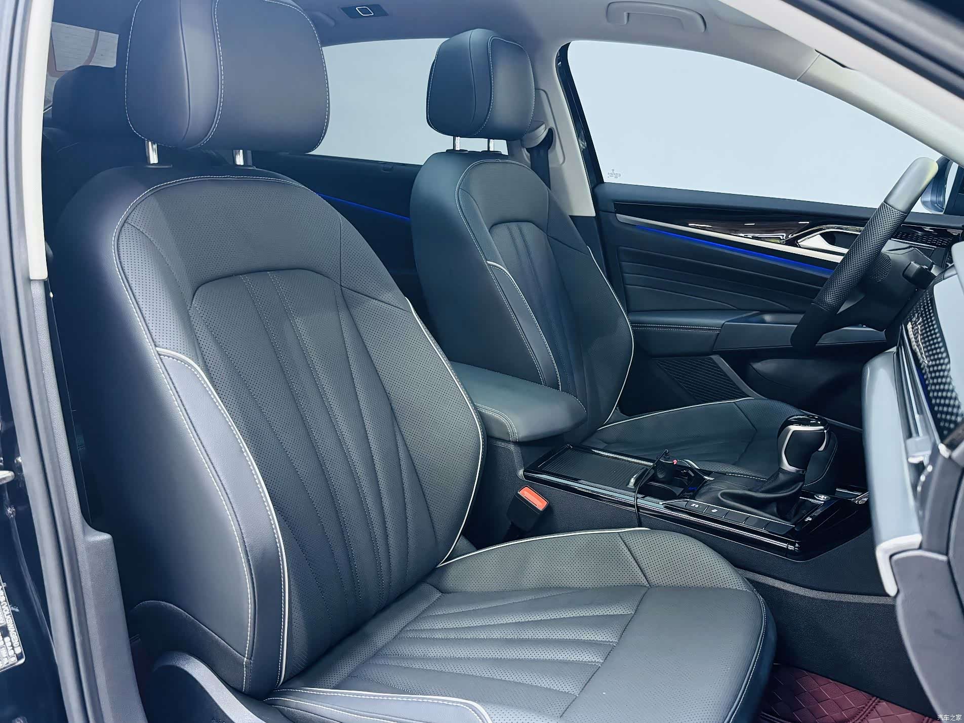 Volkswagen Passat, 2024 13