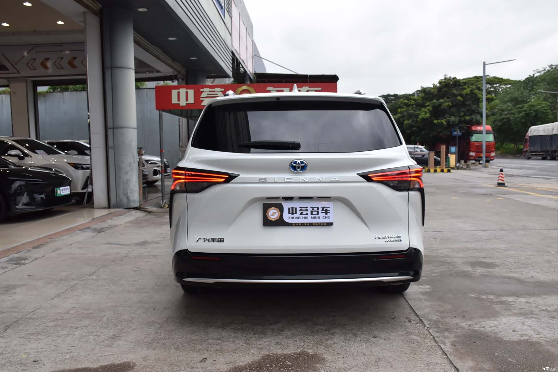 Toyota Sienna, 2022 17