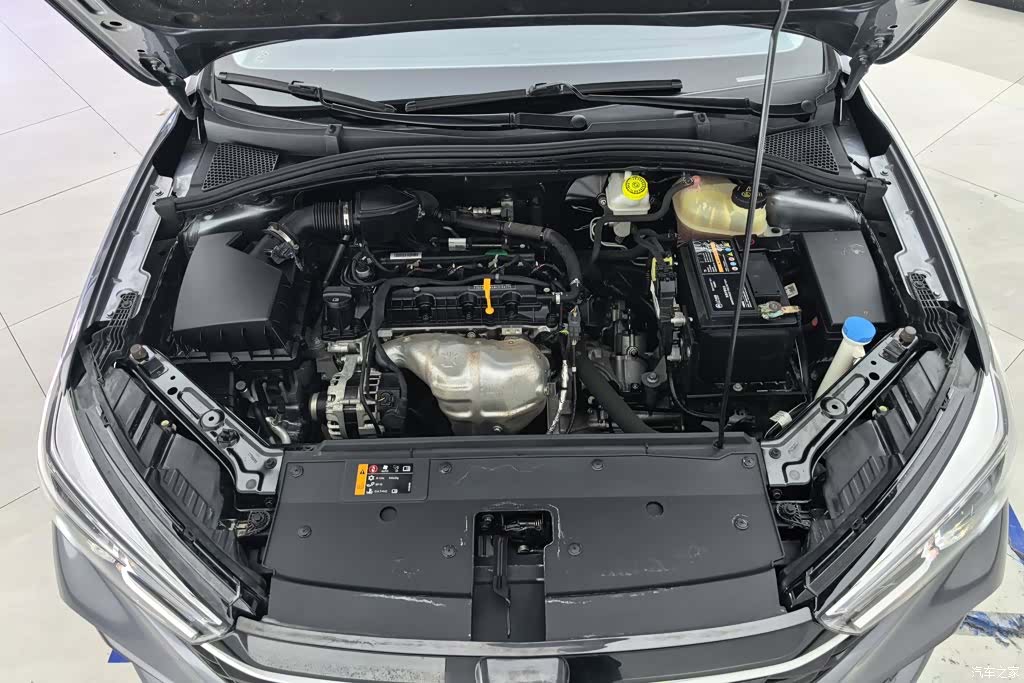 Roewe i5, 2022 10